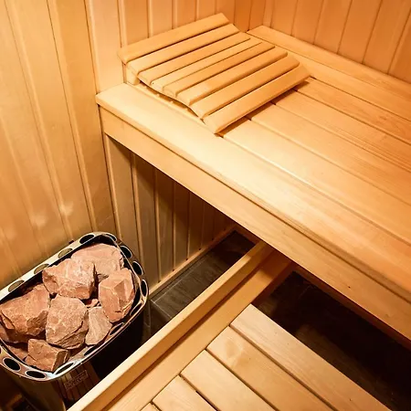 Apartment Sauna, Big Jacuzzi , Khreshchatyk Kyiv