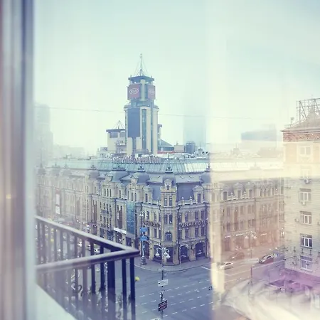 Sauna, Big Jacuzzi , Khreshchatyk Apartment Kyiv